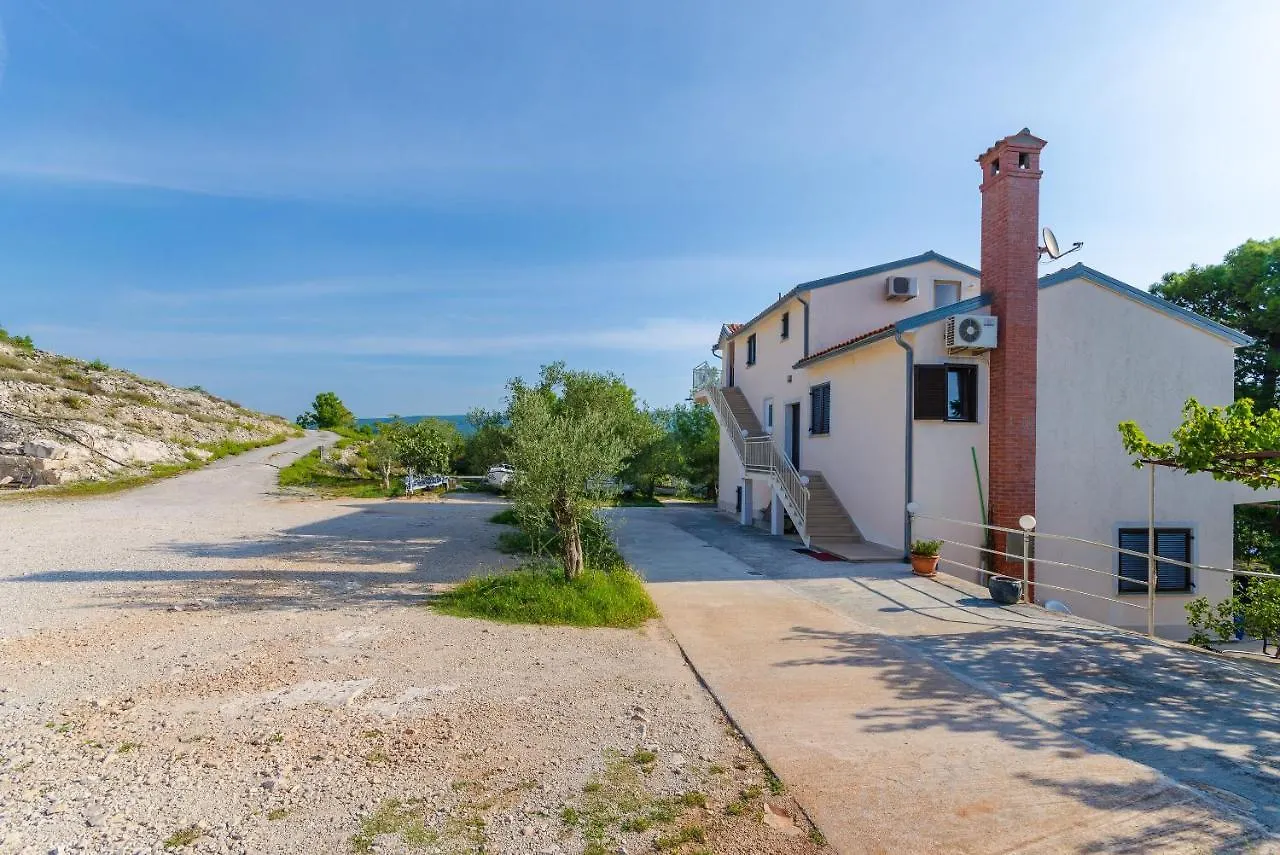 Apartments Ratko Rakalj 克罗地亚